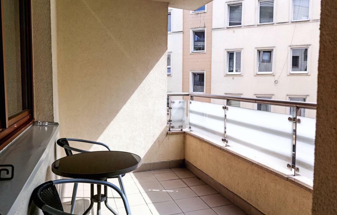 Szucha Apartment *